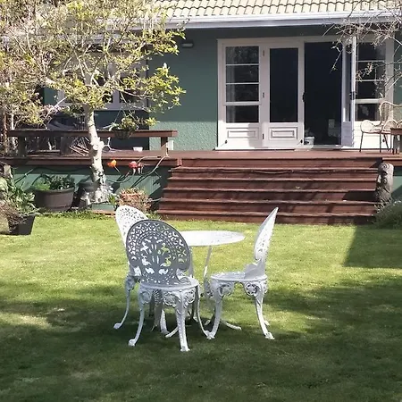 Amberly House Rotorua Bed and Breakfast